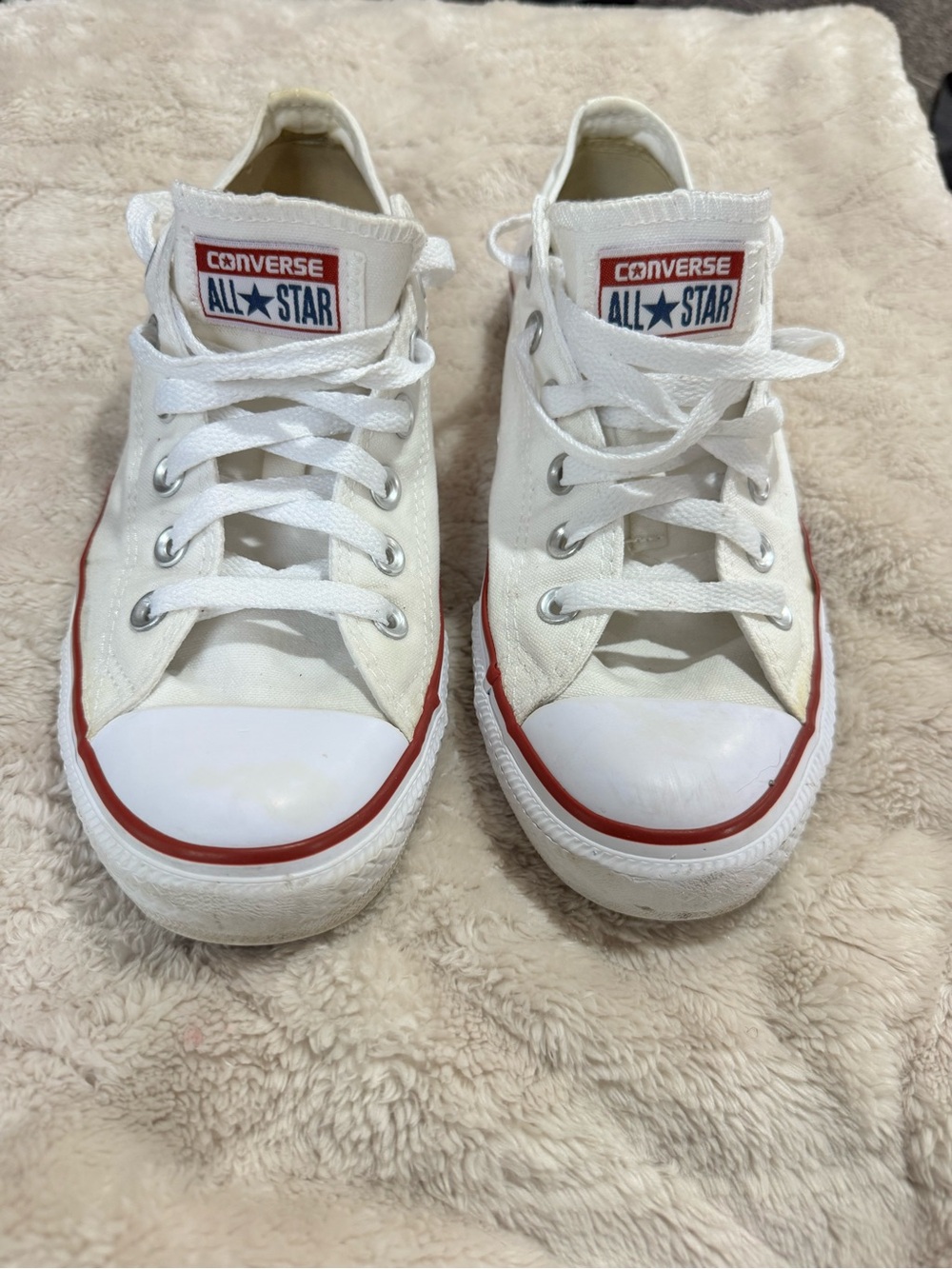 Converse White Low Top Sneakers with Silver Eyelets M7/W9